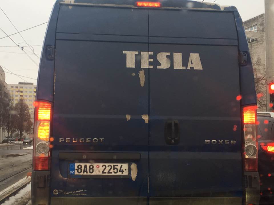 tesla-erlkoenig
