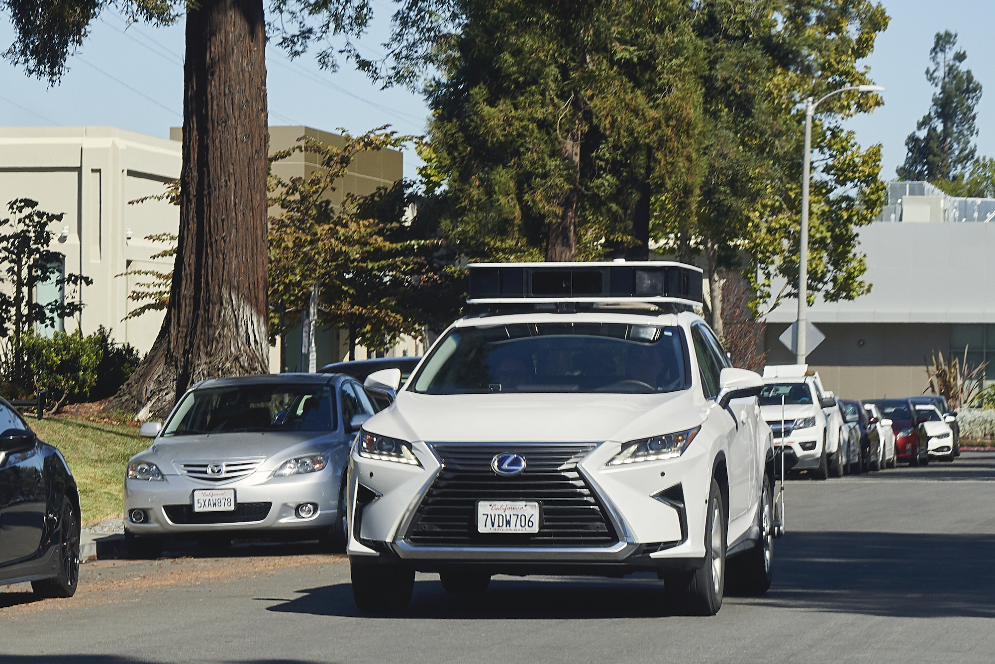 Apple Car (C) Jean Bai