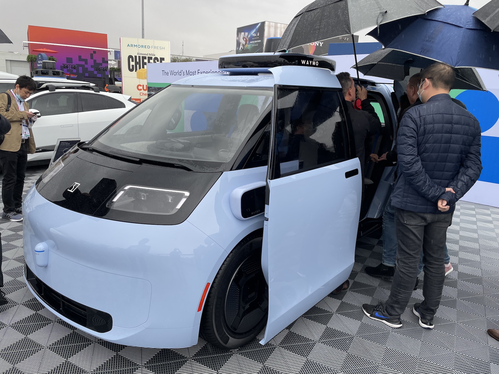Waymo Wheel Waymo’s New Robotaxi Without Steering Wheel – The Last Driver License ...
