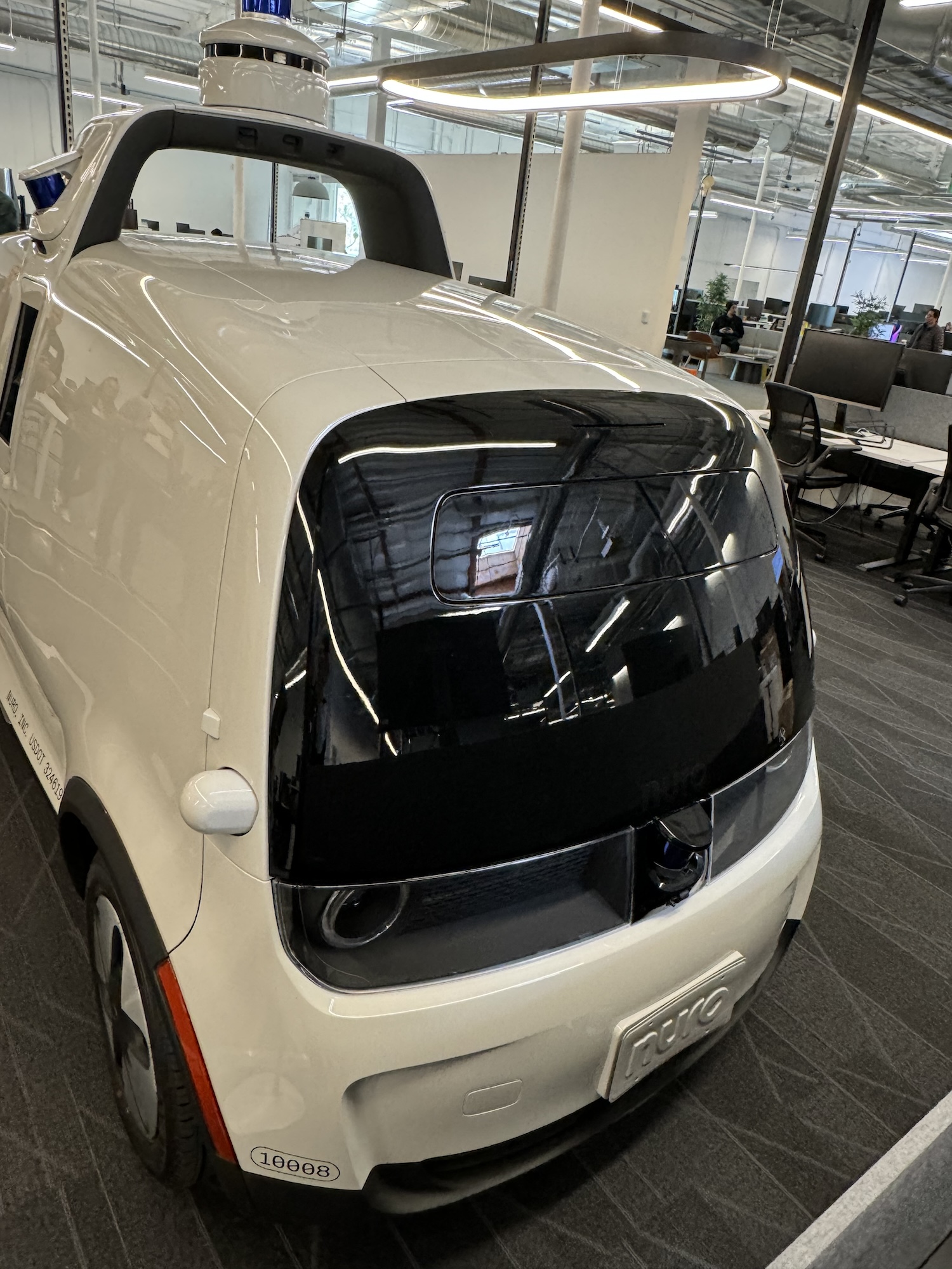 R3 — image 5